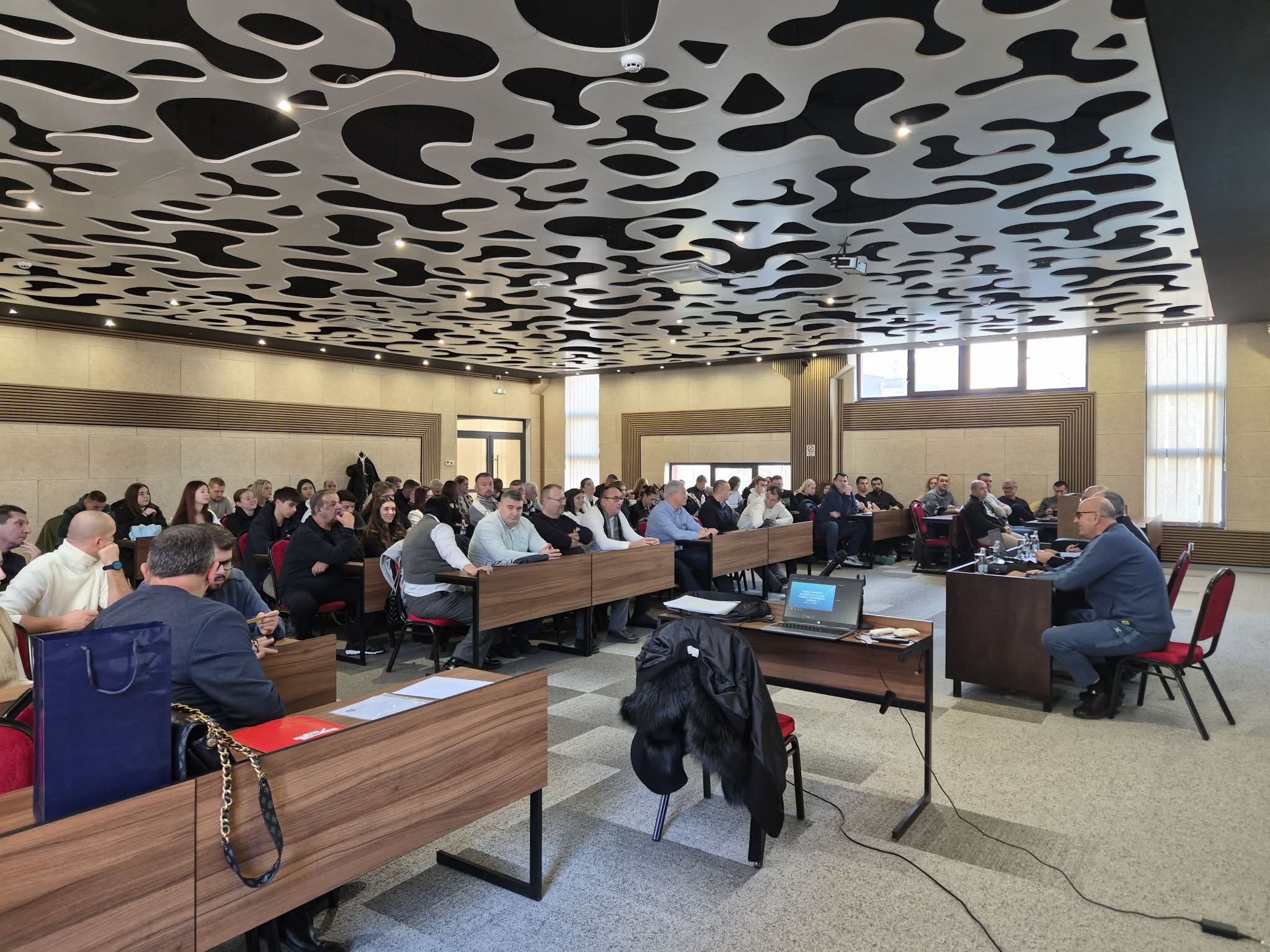 8811f9a0 9123 4133 95e1 b82f1a65f72d