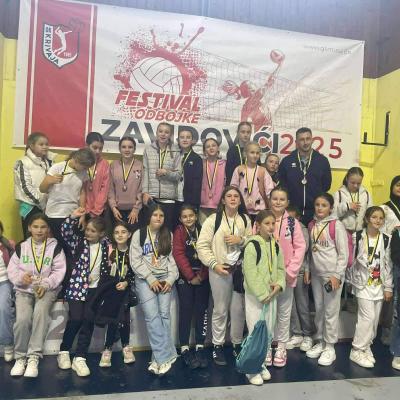 D8b40ae5 19d2 4209 Afa4 Ccf8e3108578